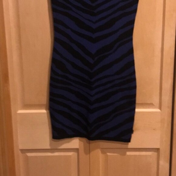 Express sweater dress - Picture 2 of 6